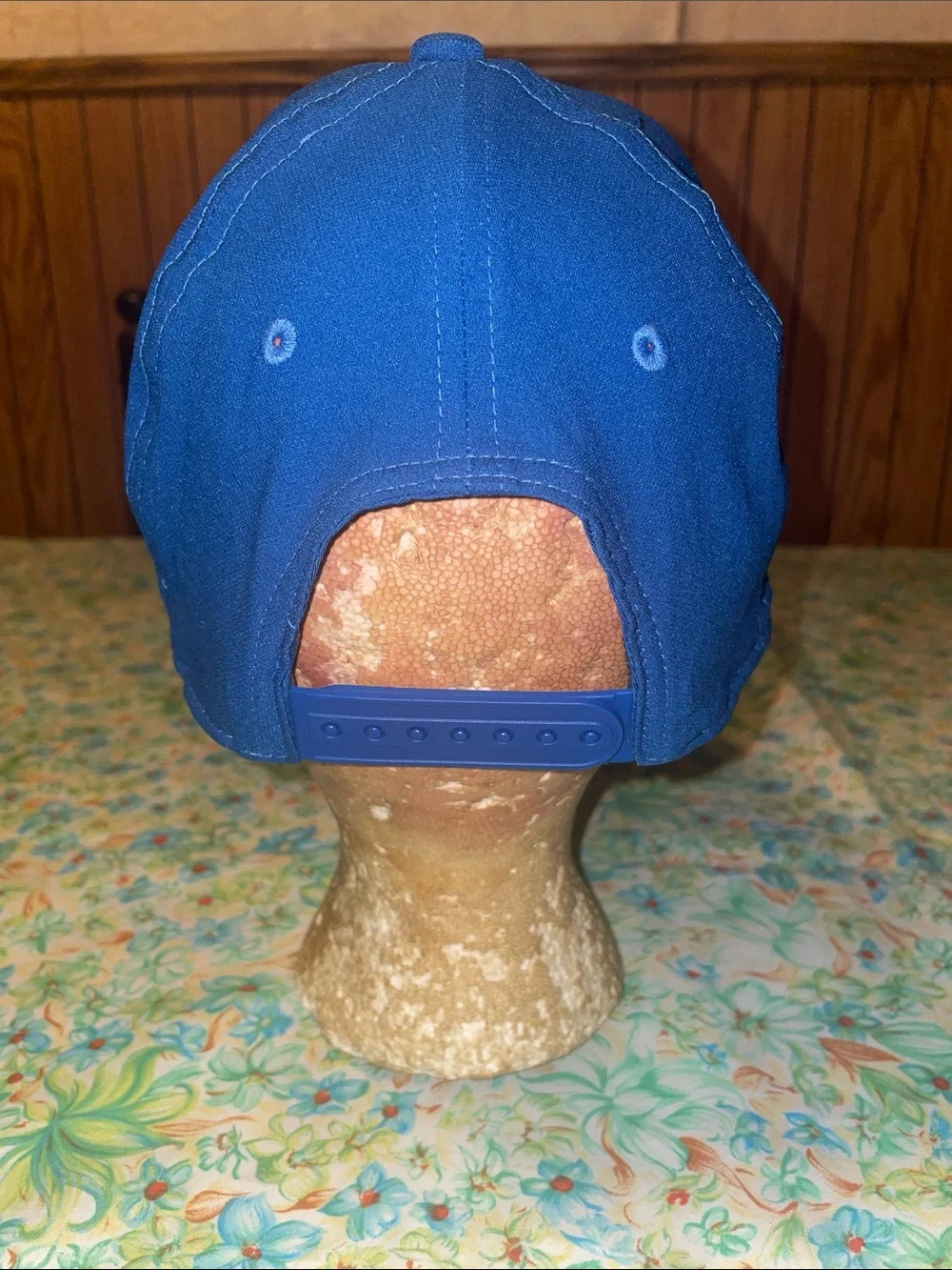 Teal/ blue & white Nike club snap back cap (m/L)